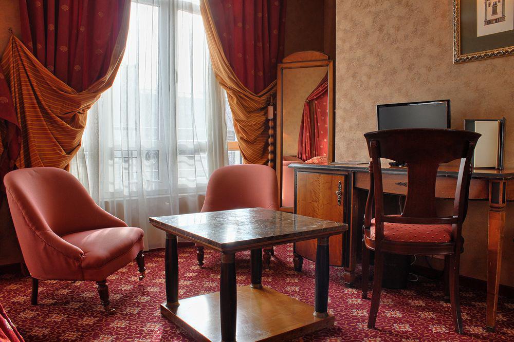 Hotel Pavillon Saint Augustin à Paris Extérieur photo